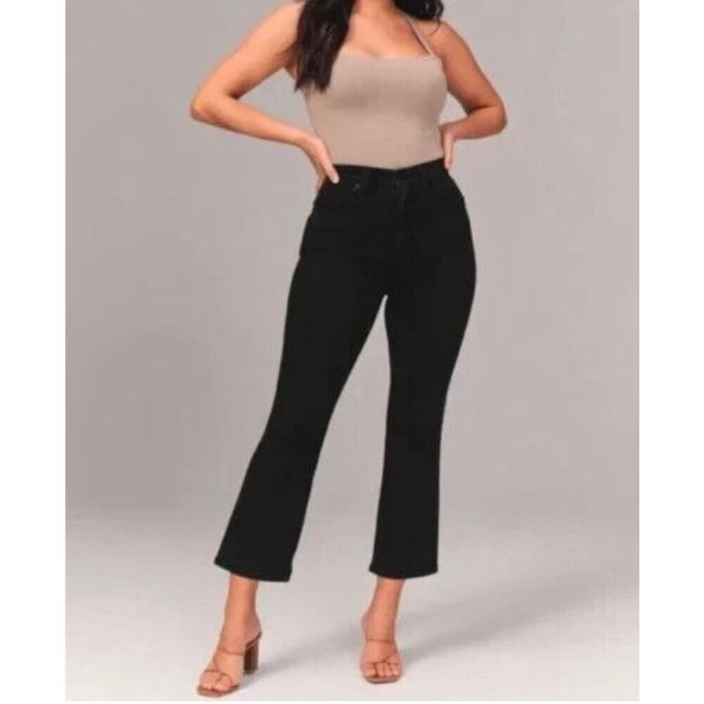 Abercrombie Curve Love Kick Flare Ultra High Rise Black 27 / 4 Short